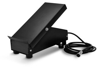 Педалі та пульти керування